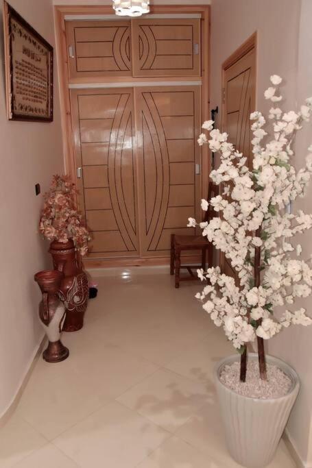 Appartement Azurite - Traditionnel & Spacieux Fès Exterior foto